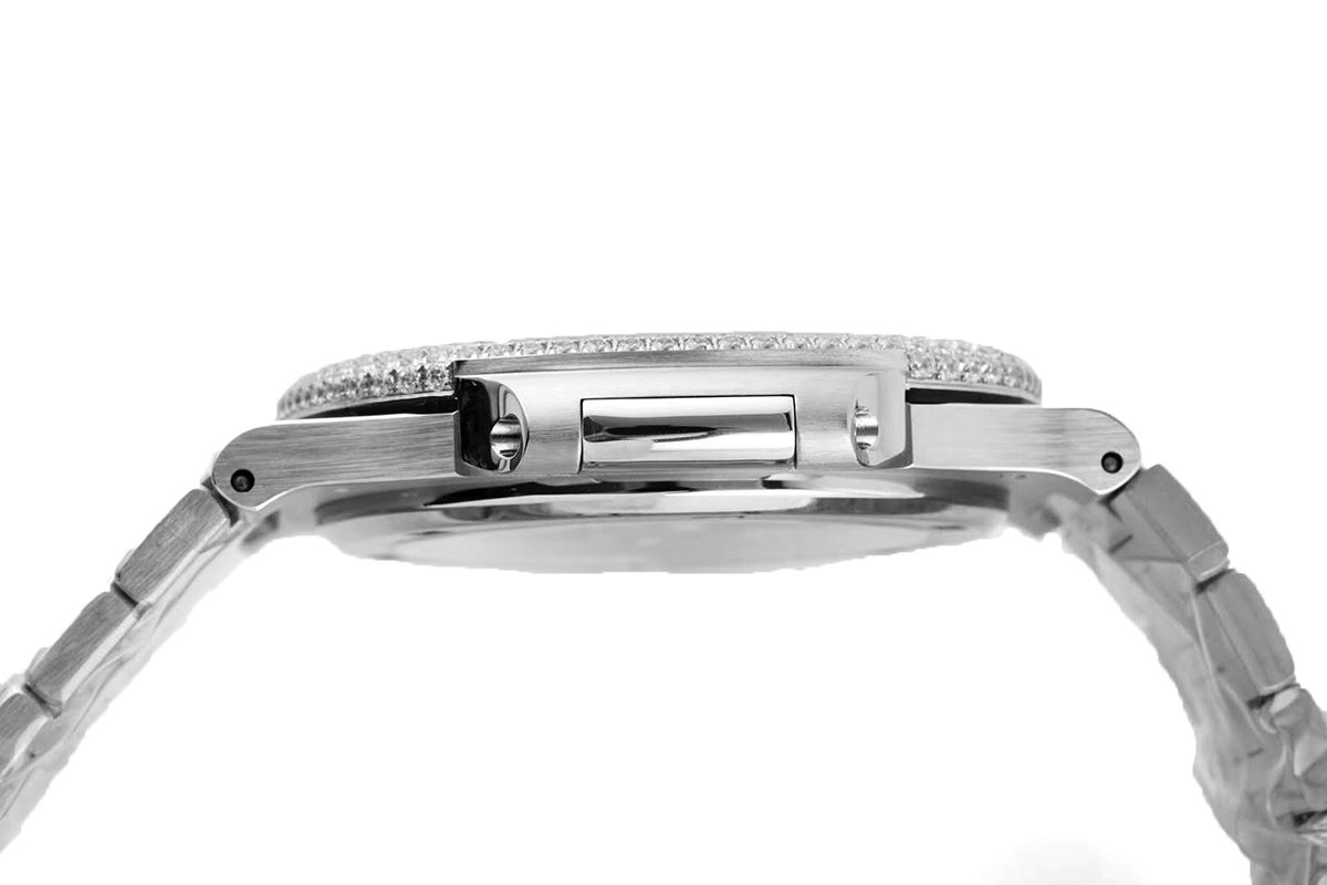 Nautilus Jumbo 5711 D1am0nd Dial in White Gold with Paved D1am0nds