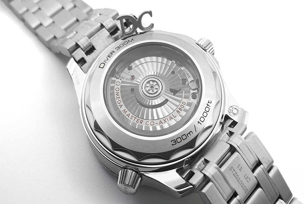 Seamaster Diver 300M 0me*ga Co-Axial Master Chronometer 42mm White Dial with Black Bezel