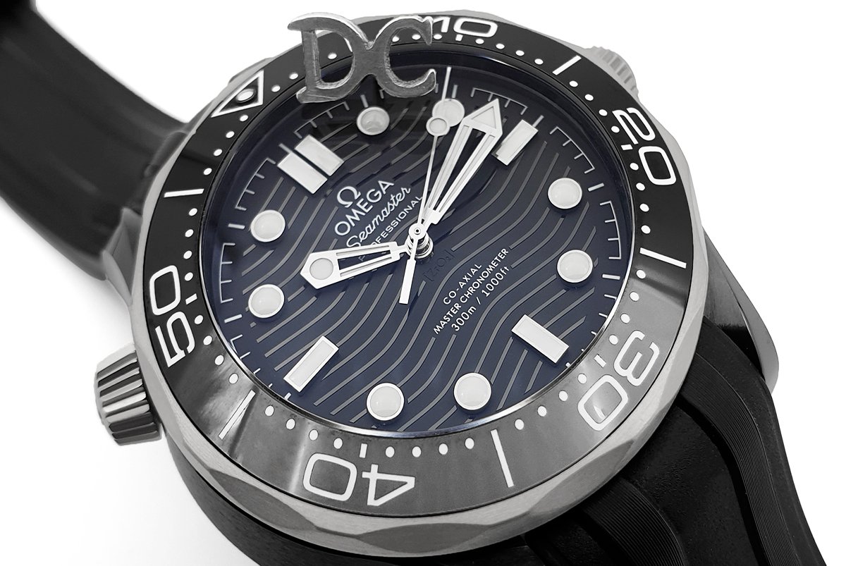 Seamaster Diver 300M Co-Axial Master Chronometer Black Dial 43.5mm on Black Rubber Strap