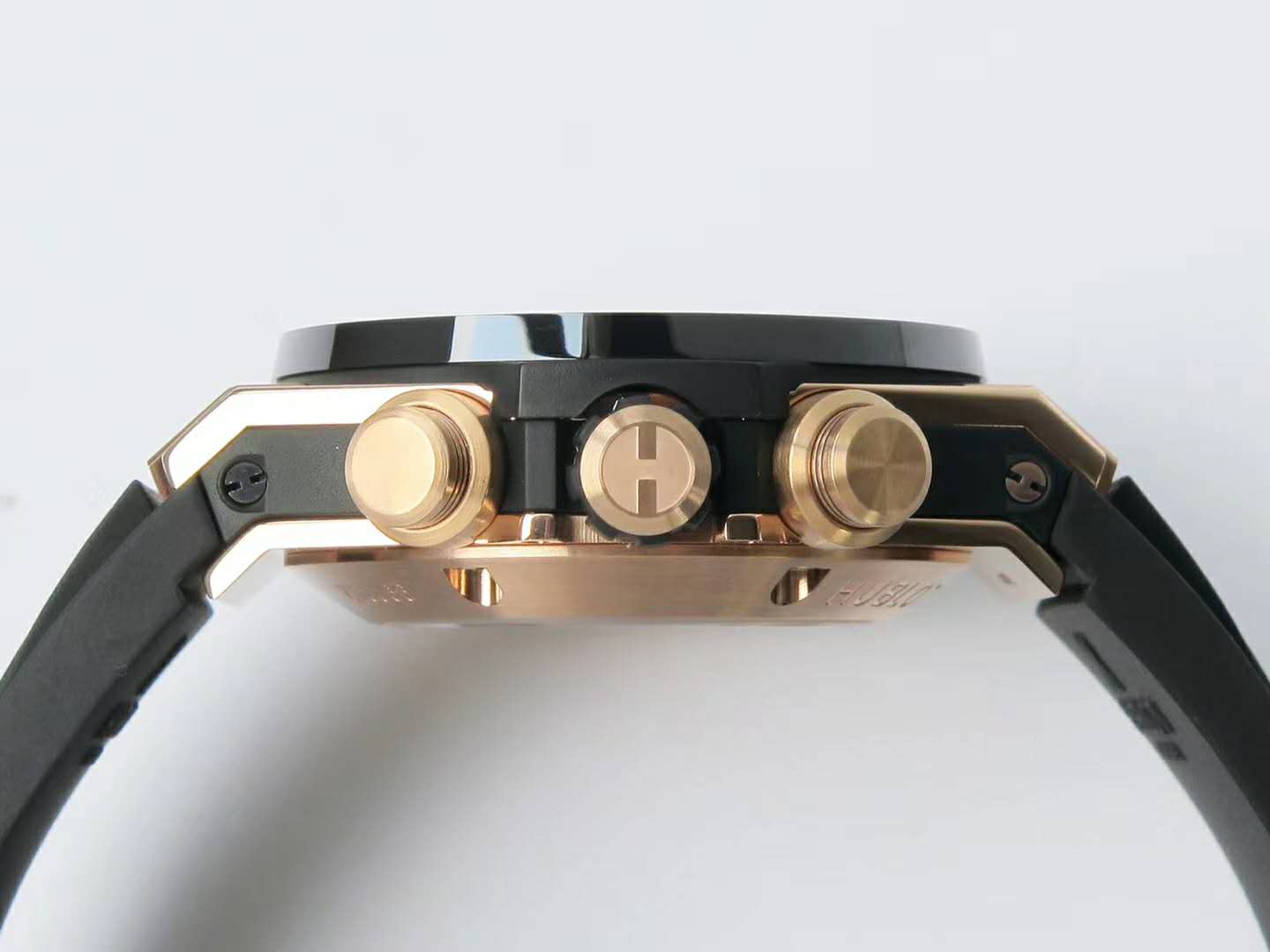 Big Bang Unico King Gold Ceramic