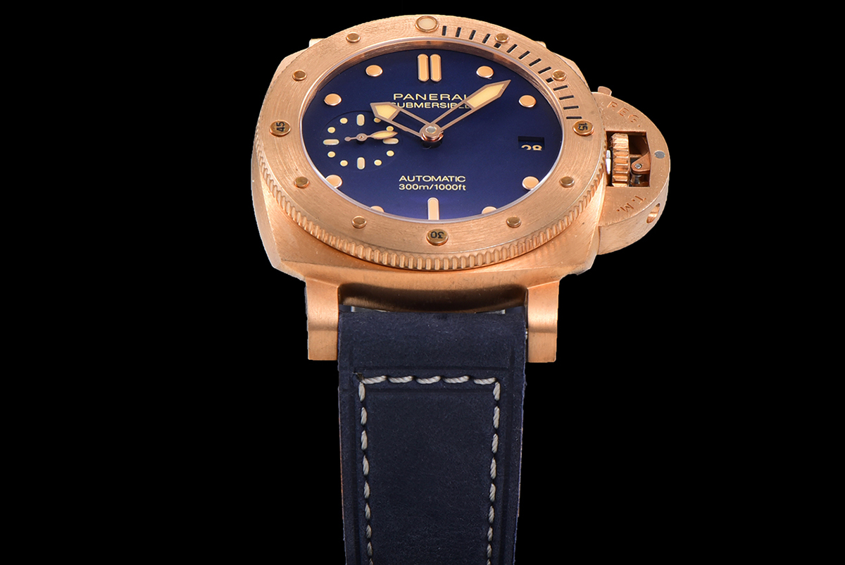 PAM1074 Submersible Bronzo Blu Abisso 42mm