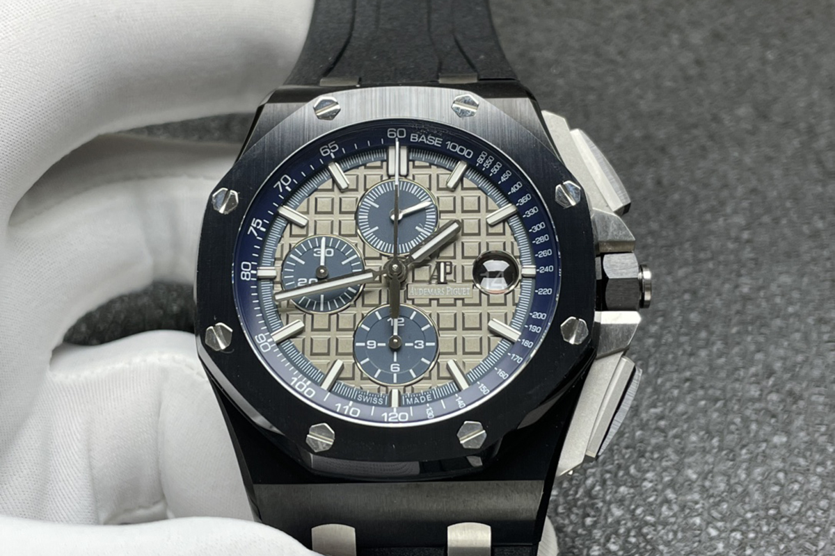Royal Oak Offshore Novelty 43mm Grey Dial Ref. 26405CG
